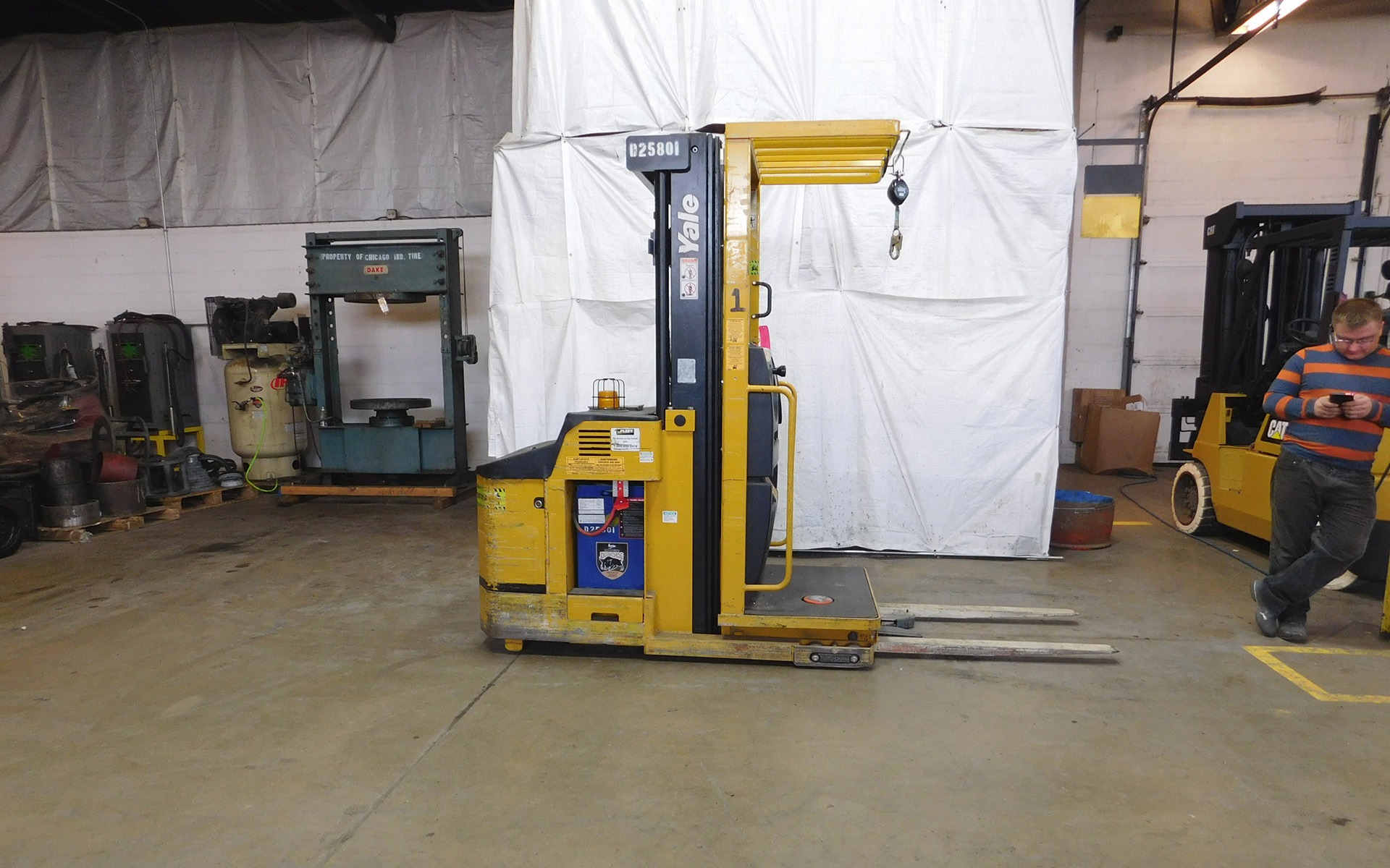 2005 Yale OS030 Order Picker Truck on Sale in Arkansas